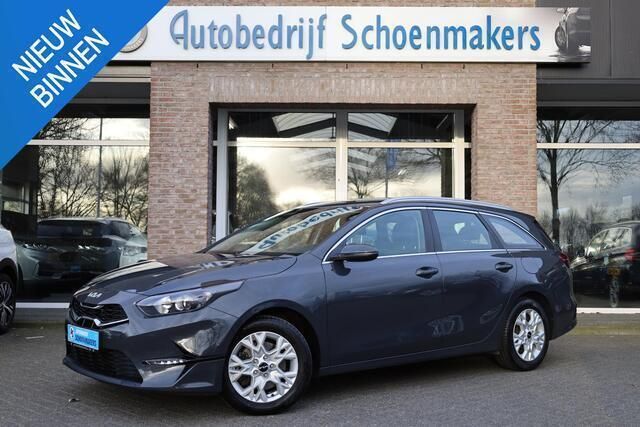 Grijs Gebruikt 2023 Kia Ceed Sportswagon Stationwagen | € 18.995 (Eerlijke prijs) - Afbeelding 1/4