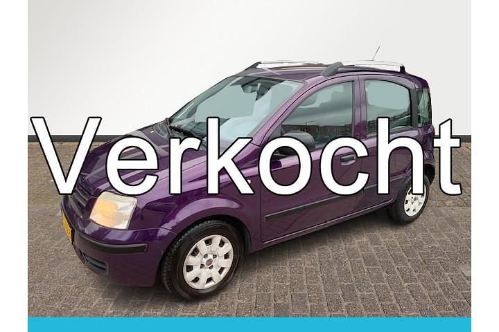 Paars Gebruikt 2010 Fiat Panda Active Hatchback | € 1.498 (Goede deal) - Afbeelding 1/4