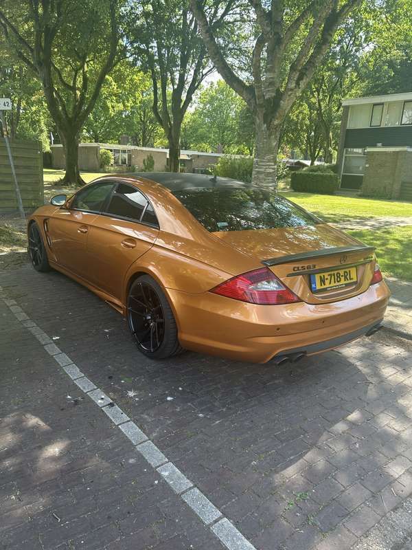 Oranje Gebruikt 2008 Mercedes CLS63 AMG AMG Sedan | € 20.000 - Afbeelding 1/4