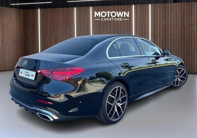 Occasion Mercedes C300e AMG line 2022 Zwart (metallic) Sedan