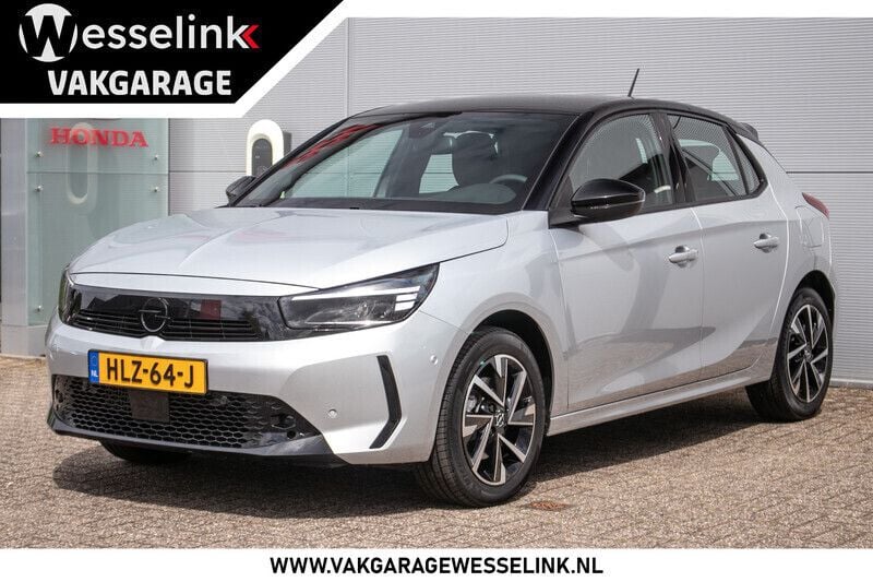 Grijs Gebruikt 2024 Opel Corsa GS Line Hatchback | € 22.250 (Eerlijke prijs) - Afbeelding 1/4