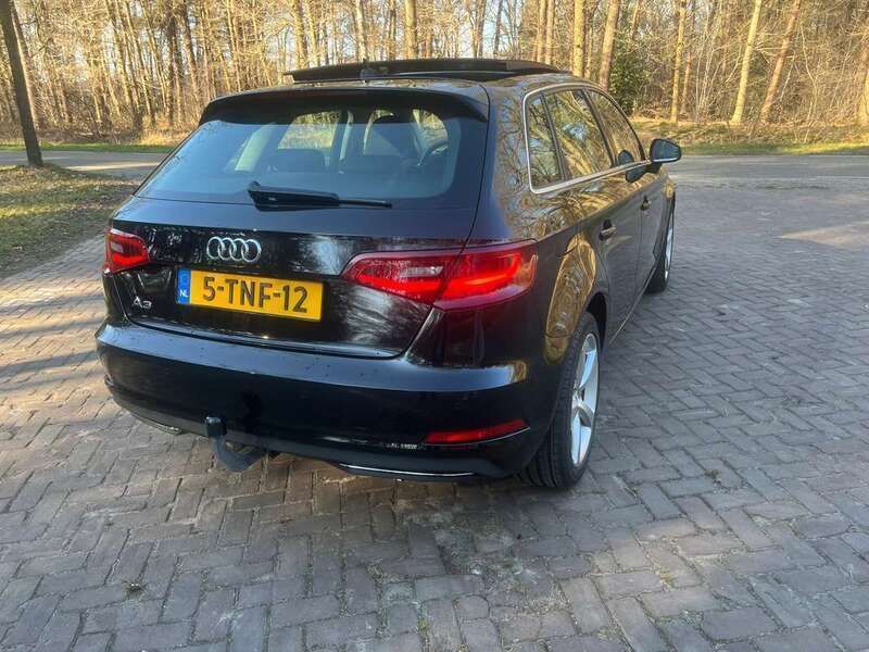 Zwart Gebruikt 2014 Audi A3 Hatchback | € 12.500 (Iets duurder) - Afbeelding 1/4