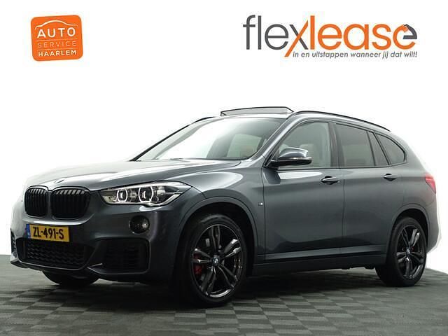 Grijs metallic Gebruikt 2019 BMW X1 Shadowline SUV | € 29.900 (Iets duurder) - Afbeelding 1/4