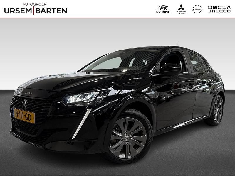 Zwart Gebruikt 2021 Peugeot e-208 Active Hatchback | € 12.730 (Super prijs) - Afbeelding 1/4