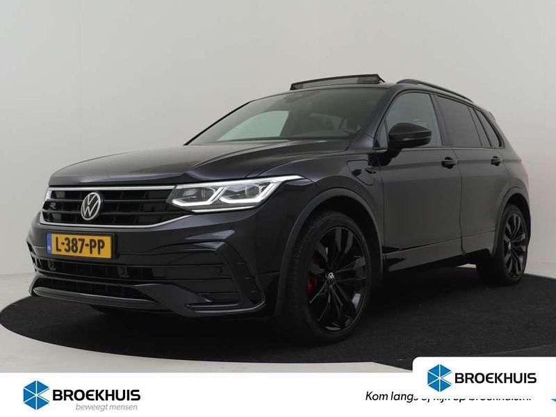 Zwart, metallic lak Gebruikt 2021 VW Tiguan Business+ SUV | € 31.900 (Eerlijke prijs) - Afbeelding 1/4
