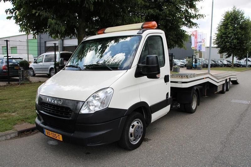Wit Gebruikt 2013 Iveco Daily Van | € 14.070 - Afbeelding 1/4