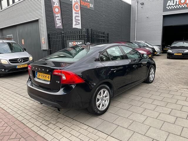 Occasion Volvo S60 Kinetic 150 PK (110 kW) 2011 Zwart Sedan