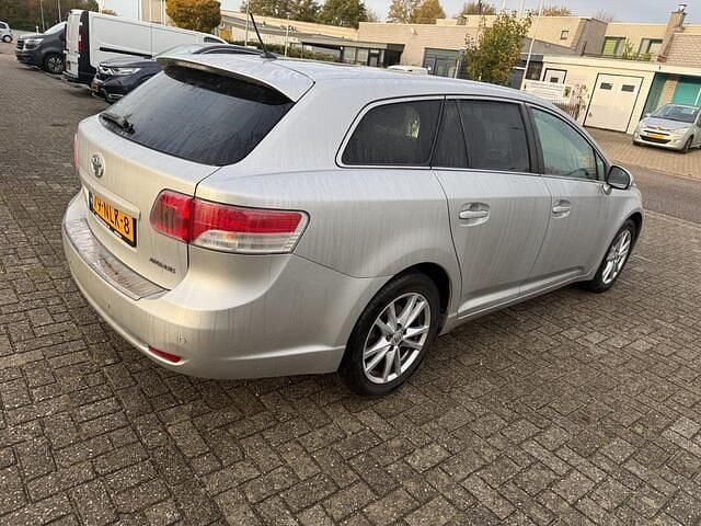 Occasion Toyota Avensis Business Edition 147 PK (108 kW) 2010 Grijs Stationwagen