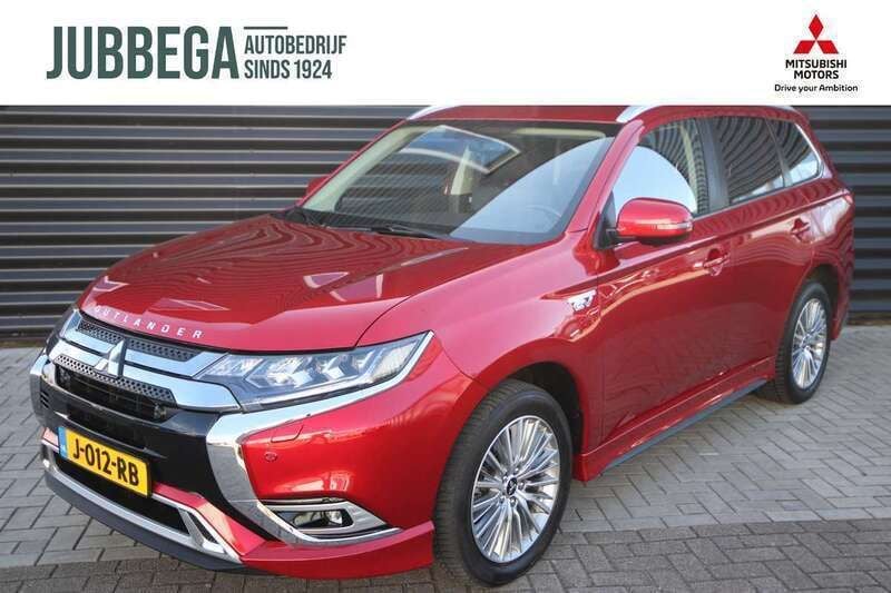 Red diamond (rood parelmoer) Gebruikt 2020 Mitsubishi Outlander P-HEV Intense+ SUV | € 23.895 (Eerlijke prijs) - Afbeelding 1/4