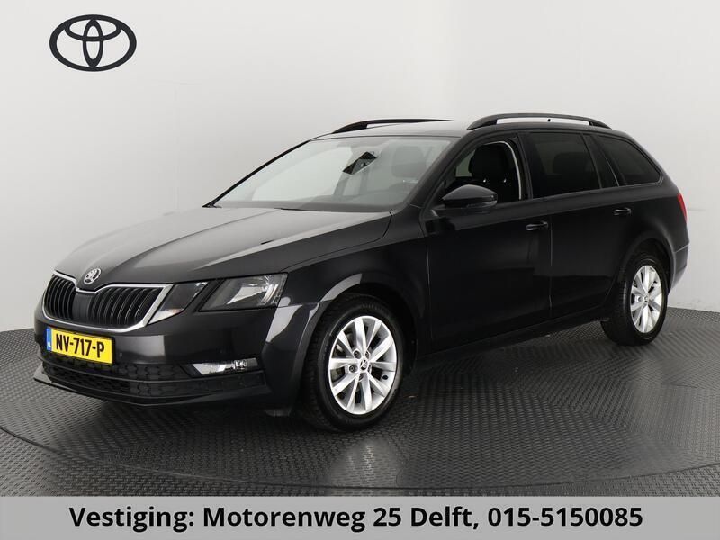Zwart Gebruikt 2017 Skoda Octavia Business Line Stationwagen | € 13.800 (Iets duurder) - Afbeelding 1/3
