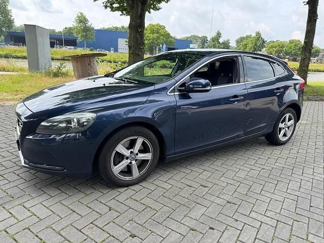 Blauw Gebruikt 2014 Volvo V40 Business Edition Stationwagen | € 2.500 (Goede deal) - Afbeelding 1/4