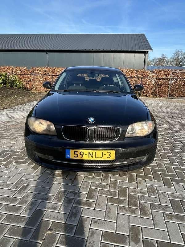 Occasion BMW 116 122 PK (89 kW) 2011 Zwart Hatchback