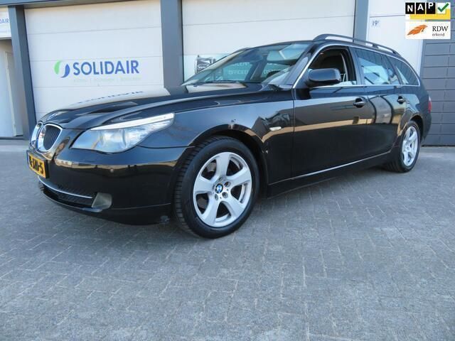 Zwart Gebruikt 2009 BMW 520 Stationwagen | € 4.950 (Goede deal) - Afbeelding 1/4