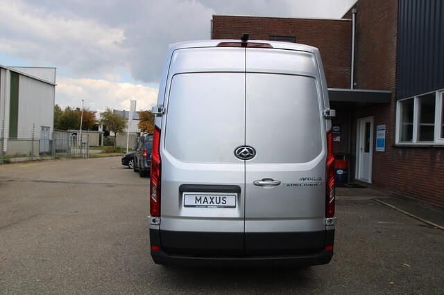 Nieuw Maxus eDeliver 9 150 kW (204 PK) 2025 Grijs Van