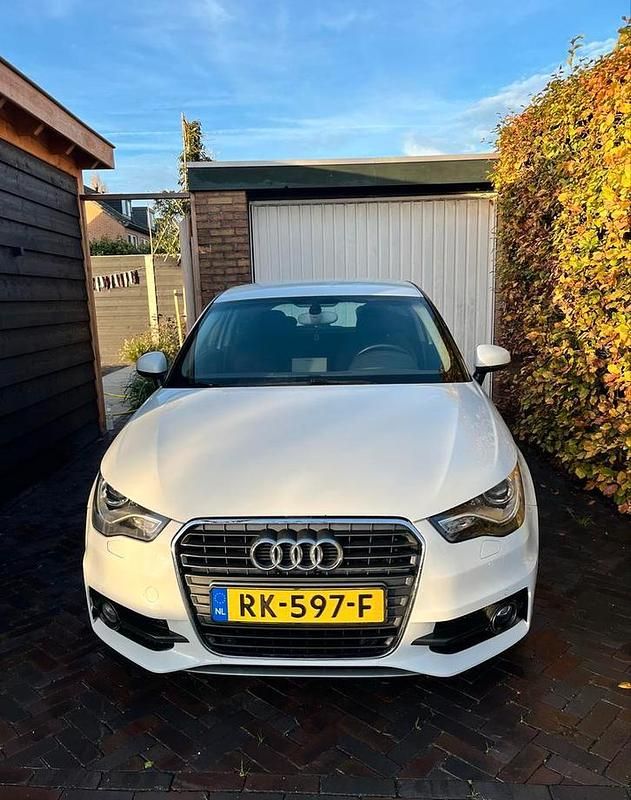 Wit Gebruikt 2014 Audi A1 Sport Stationwagen | € 10.500 - Afbeelding 1/4