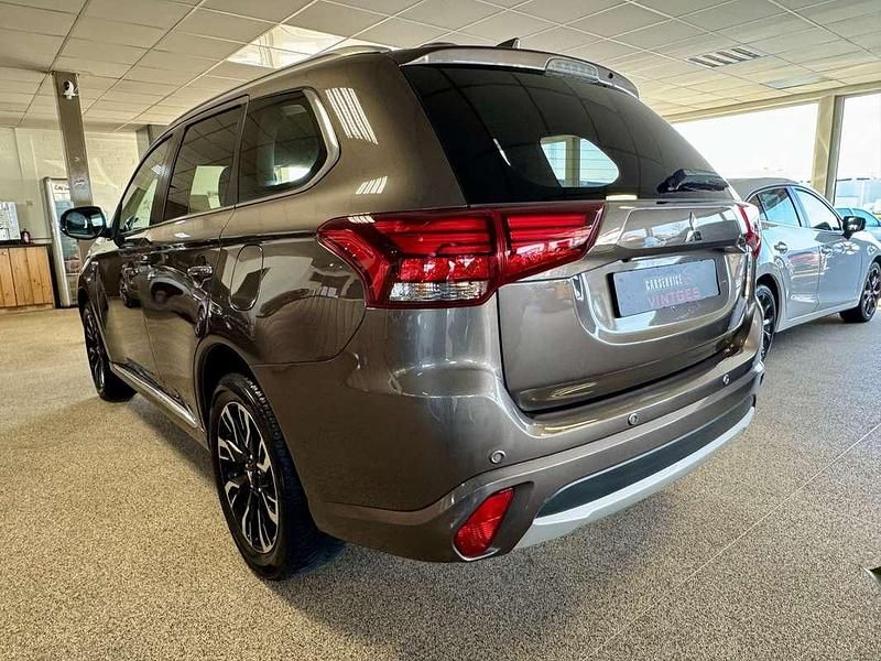 Occasion Mitsubishi Outlander P-HEV 204 PK (150 kW) 2018 Bruin SUV