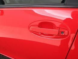 Occasion Toyota Yaris 101 PK (74 kW) 2017 Rood Hatchback