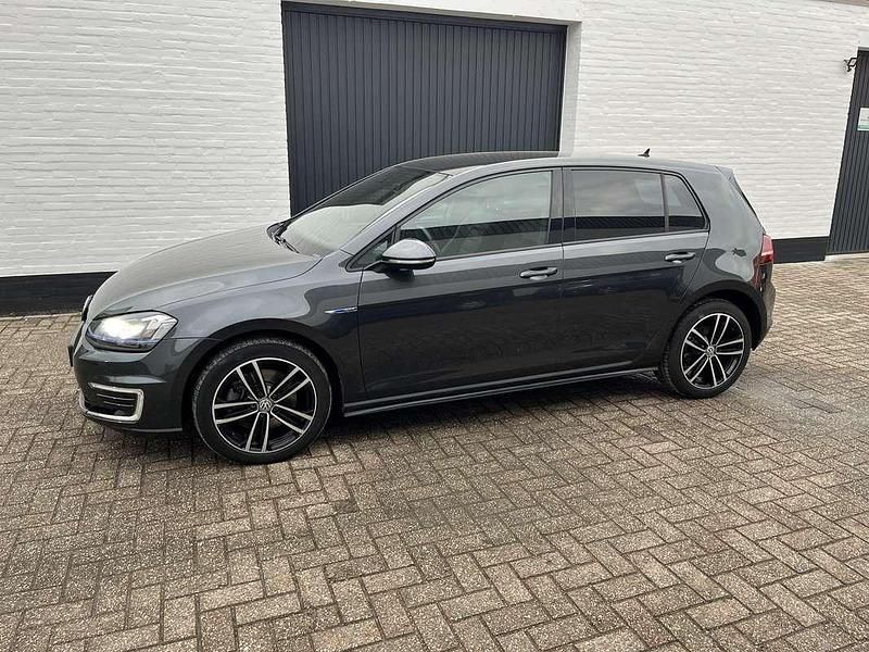 Zwart Gebruikt 2015 VW Golf VII GTE Stationwagen | € 13.750 (Iets duurder) - Afbeelding 1/4