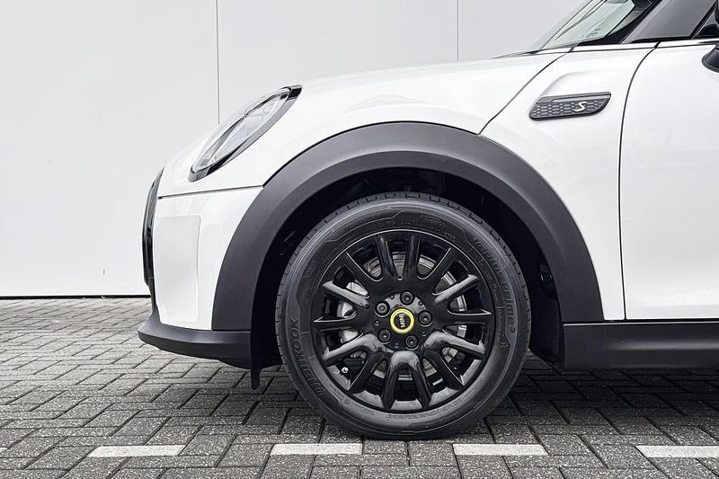 Occasion Mini Cooper 135 kW (184 PK) 2023 Nanuq white (c6a) Hatchback