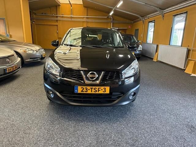 Zwart Gebruikt 2012 Nissan Qashqai Acenta SUV | € 6.799 (Goede deal) - Afbeelding 1/4