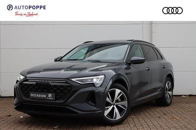 Grijs Occasion 2024 Audi Q8 e-tron Advanced SUV | € 56.950 (Super prijs) - Afbeelding 1/4