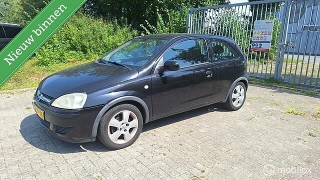Zwart Gebruikt 2004 Opel Corsa Sport Hatchback | € 695 (Goede deal) - Afbeelding 1/4