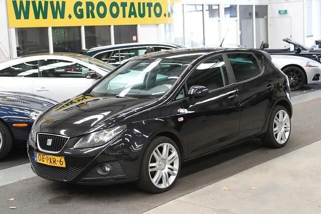 Zwart Gebruikt 2011 Seat Ibiza Ecomotive Hatchback | € 2.944 (Goede deal) - Afbeelding 1/4