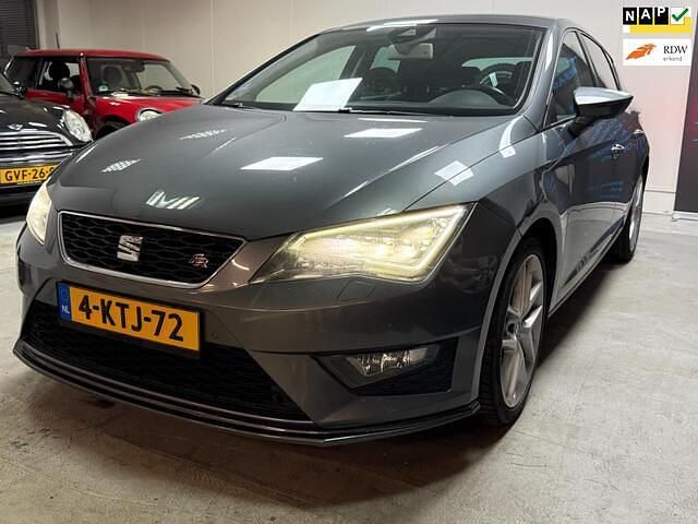Grijs Gebruikt 2013 Seat Leon Business Hatchback | € 11.490 - Afbeelding 1/4