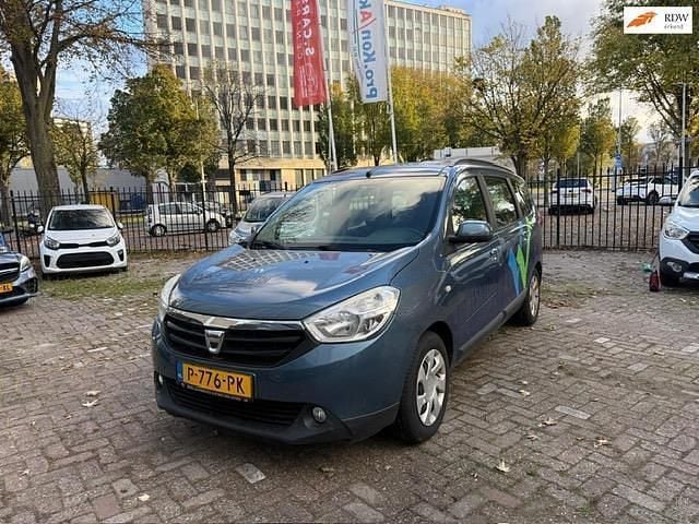 Gebruikt 2014 Dacia Lodgy MPV | € 1.950 - Afbeelding 1/1