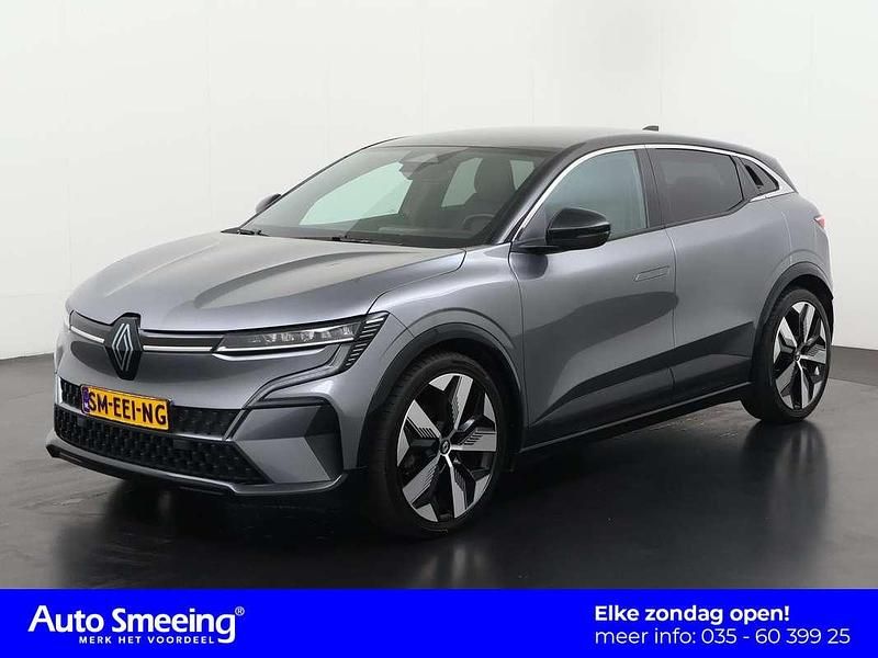 Grijs Gebruikt 2022 Renault Megane E-Tech Techno Hatchback | € 21.895 (Super prijs) - Afbeelding 1/4