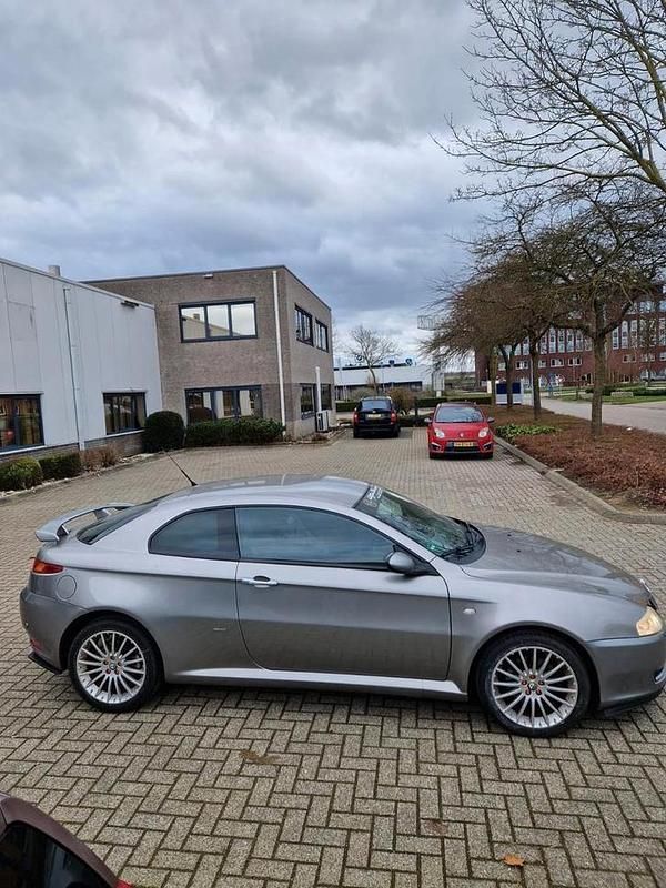 Occasion Alfa Romeo GT 166 PK (122 kW) 2007 Coupé