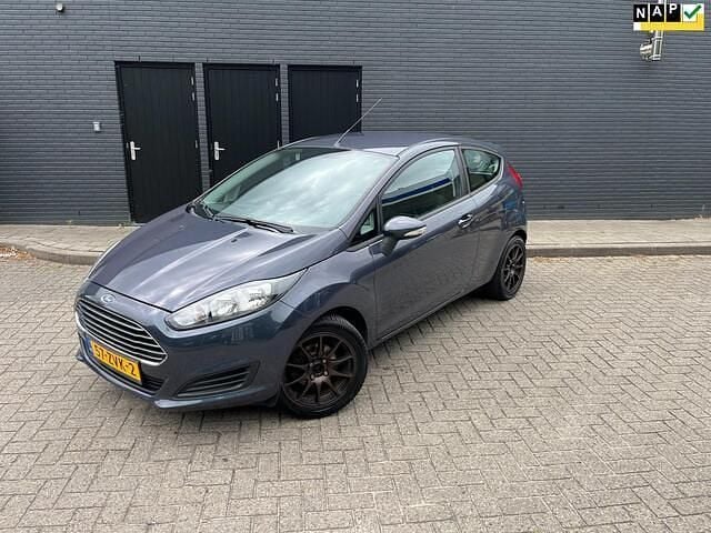 Grijs Gebruikt 2013 Ford Fiesta Style Hatchback | € 4.350 (Goede deal) - Afbeelding 1/4