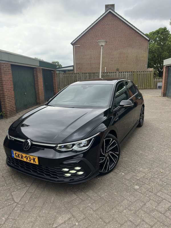 Zwart Gebruikt 2021 VW Golf VIII GTD Hatchback | € 30.000 (Goede deal) - Afbeelding 1/4