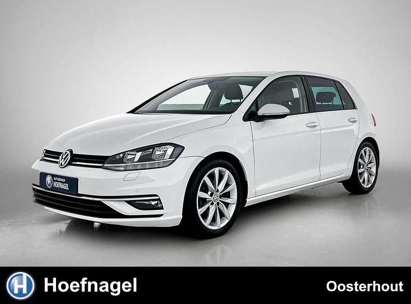 Wit Gebruikt 2017 VW Golf VII Highline Hatchback | € 16.250 (Eerlijke prijs) - Afbeelding 1/3