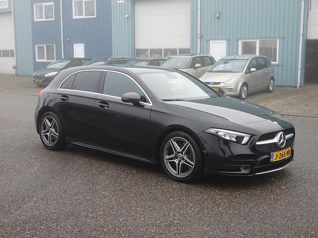 Occasion Mercedes A250 Advantage 224 PK (164 kW) 2018 Zwart Hatchback