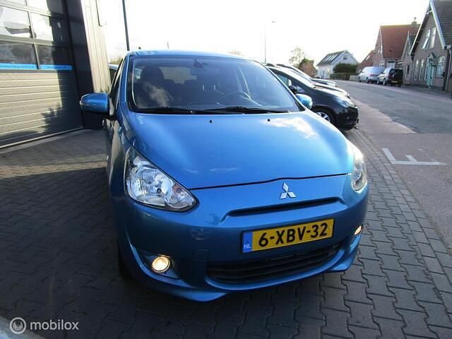 Occasion Mitsubishi Space Star Intense 80 PK (58 kW) 2014 Blauw Hatchback