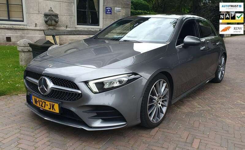 Grijs Gebruikt 2018 Mercedes A200 Premium Hatchback | € 23.950 (Goede deal) - Afbeelding 1/4