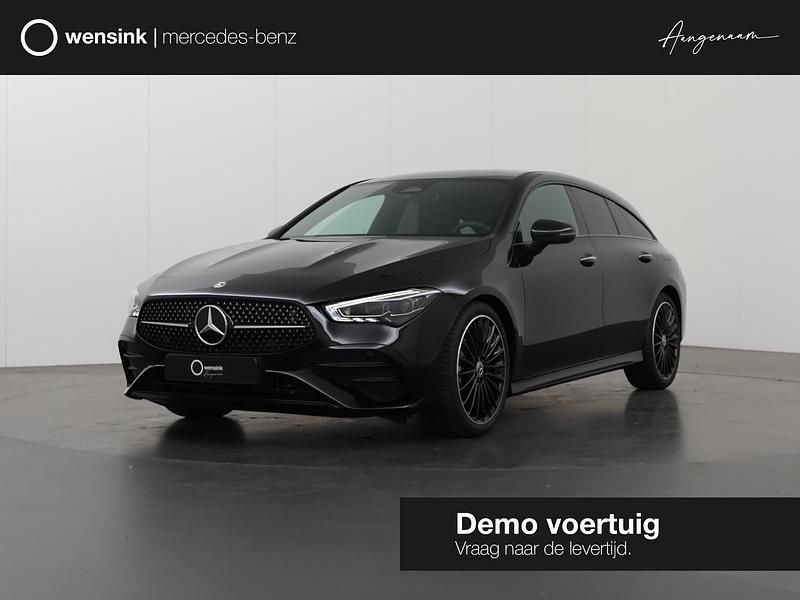 Zwart Gebruikt 2025 Mercedes CLA180 Shooting Brake Business Stationwagen | € 52.900 - Afbeelding 1/4