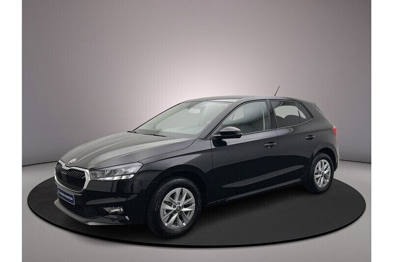Black magic Nieuw 2025 Skoda Fabia Selection Hatchback | € 30.423 (Iets duurder) - Afbeelding 1/4