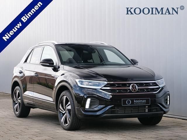 Zwart Gebruikt 2024 VW T-Roc R-line Edition SUV | € 36.895 (Eerlijke prijs) - Afbeelding 1/4