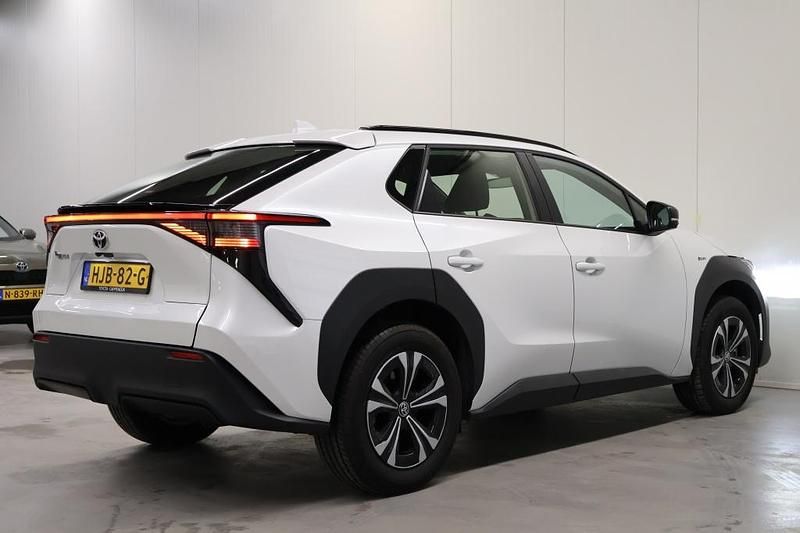 Occasion Toyota bZ4X Business Edition 150 kW (204 PK) 2025 Suv SUV