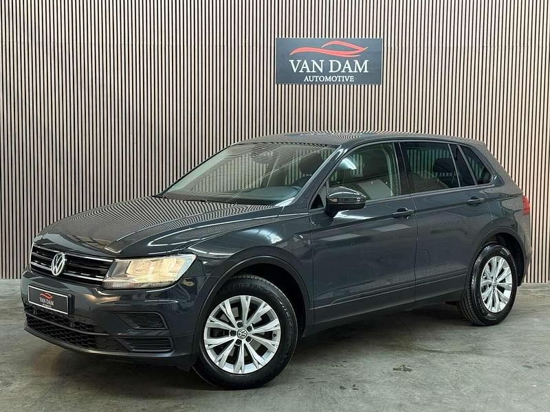 Grijs Gebruikt 2019 VW Tiguan Comfortline SUV | € 20.900 (Super prijs) - Afbeelding 1/4