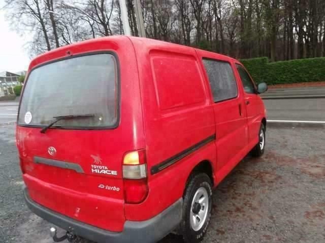 Occasion Toyota HiAce 78 PK (57 kW) 1995 Rood Van