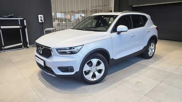 Zilver Gebruikt 2020 Volvo XC40 Momentum SUV | € 26.400 (Super prijs) - Afbeelding 1/4