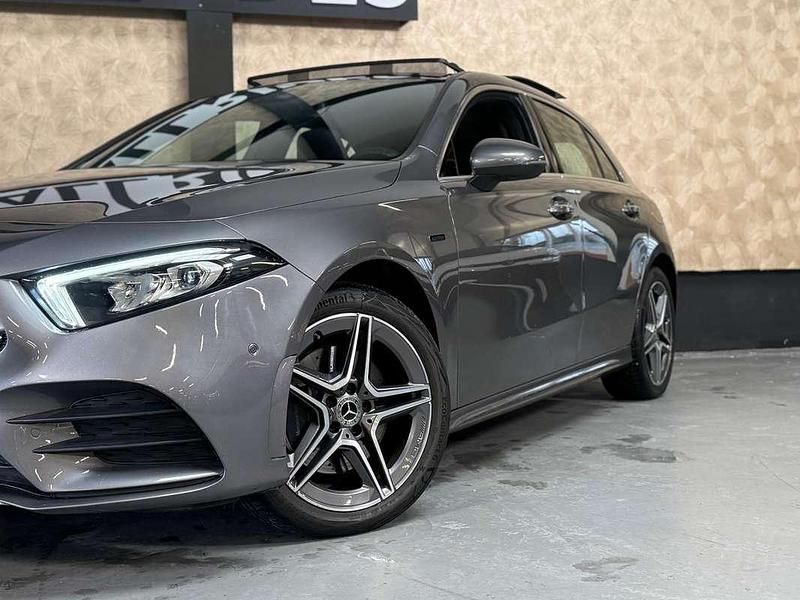 Occasion Mercedes A250 Business 160 PK (117 kW) 2021 Grijs Hatchback