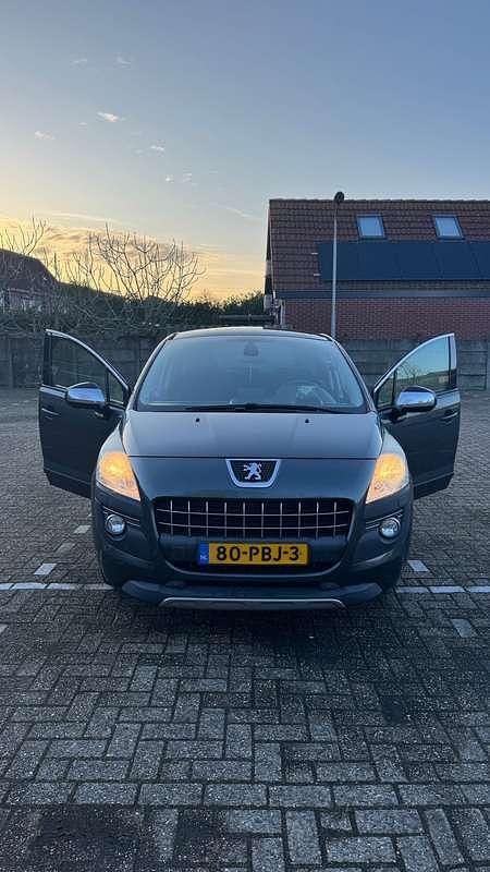 Occasion 2011 Peugeot 3008 Platinum Stationwagen | € 2.750 (Eerlijke prijs) - Afbeelding 1/4