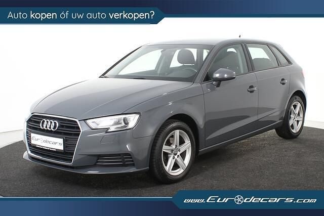 Grijs Gebruikt 2019 Audi A3 Sportback Hatchback | € 14.500 (Eerlijke prijs) - Afbeelding 1/4