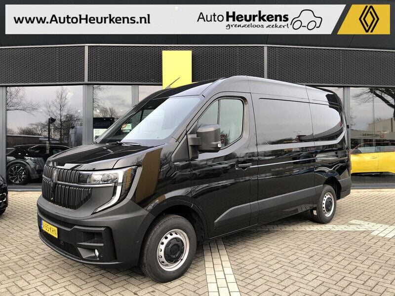 Zwart Nieuw 2024 Renault Master Van | € 38.864 (Iets duurder) - Afbeelding 1/4
