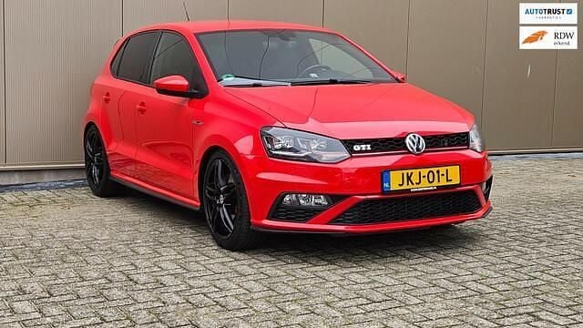 Rood Gebruikt 2017 VW Polo GTI Hatchback | € 14.950 (Goede deal) - Afbeelding 1/4
