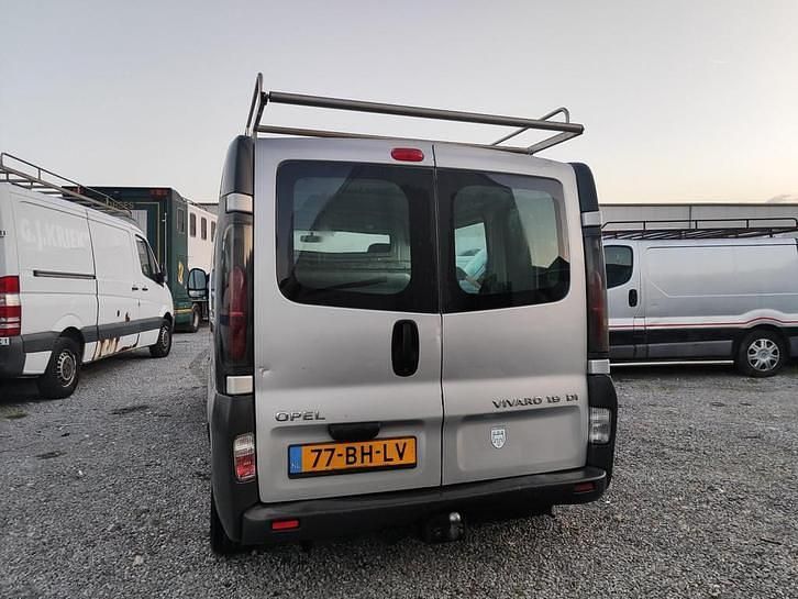 Occasion Opel Vivaro 82 PK (60 kW) 2003 Zilver (metallic) MPV